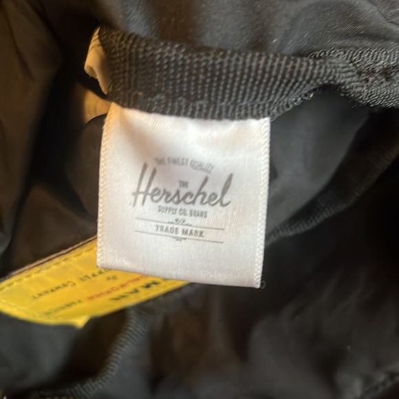 Hershel Hawaiian Print Waist Pack - Picture 3 of 4